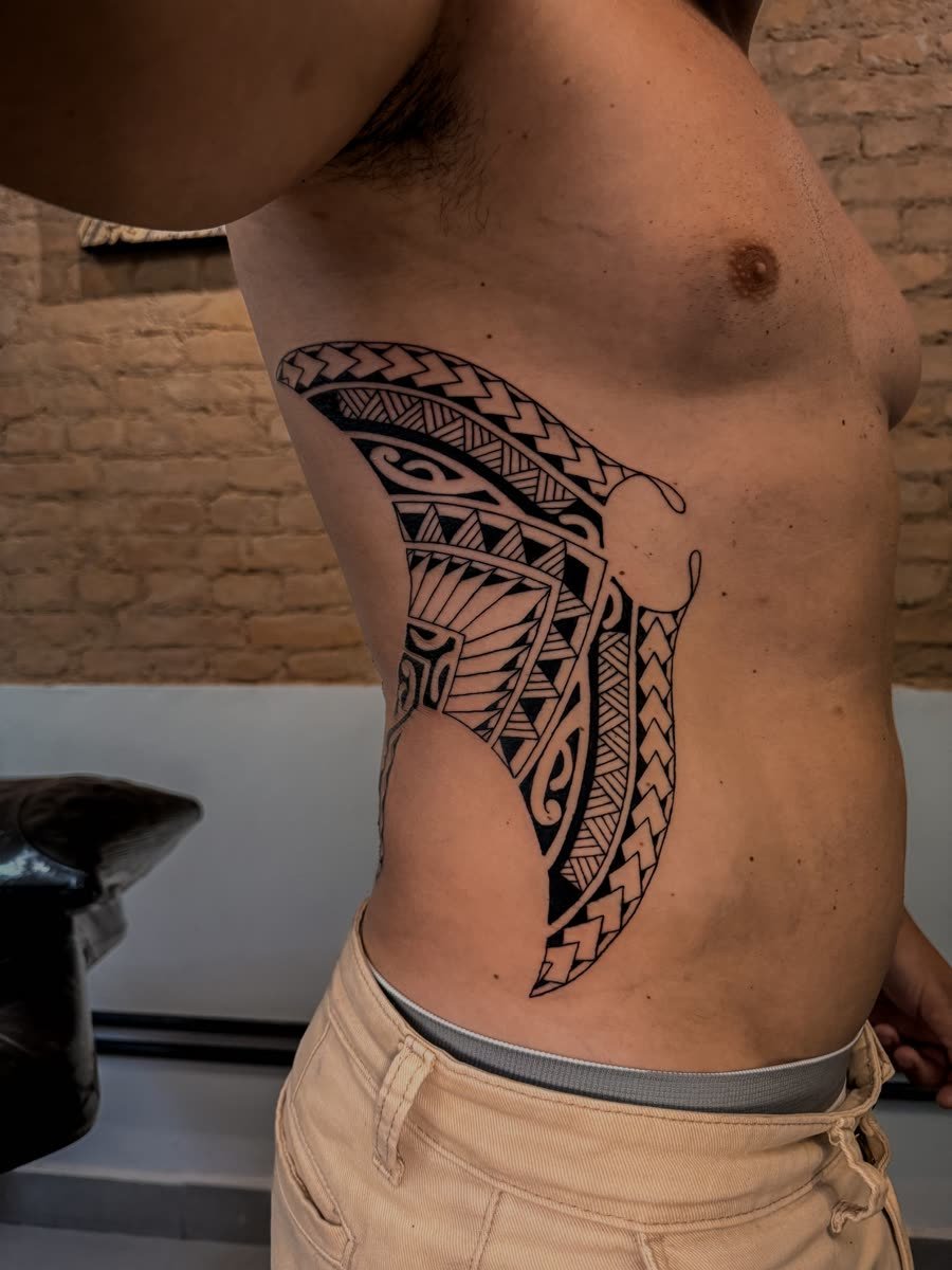 Tatuagem polinésia: arraia